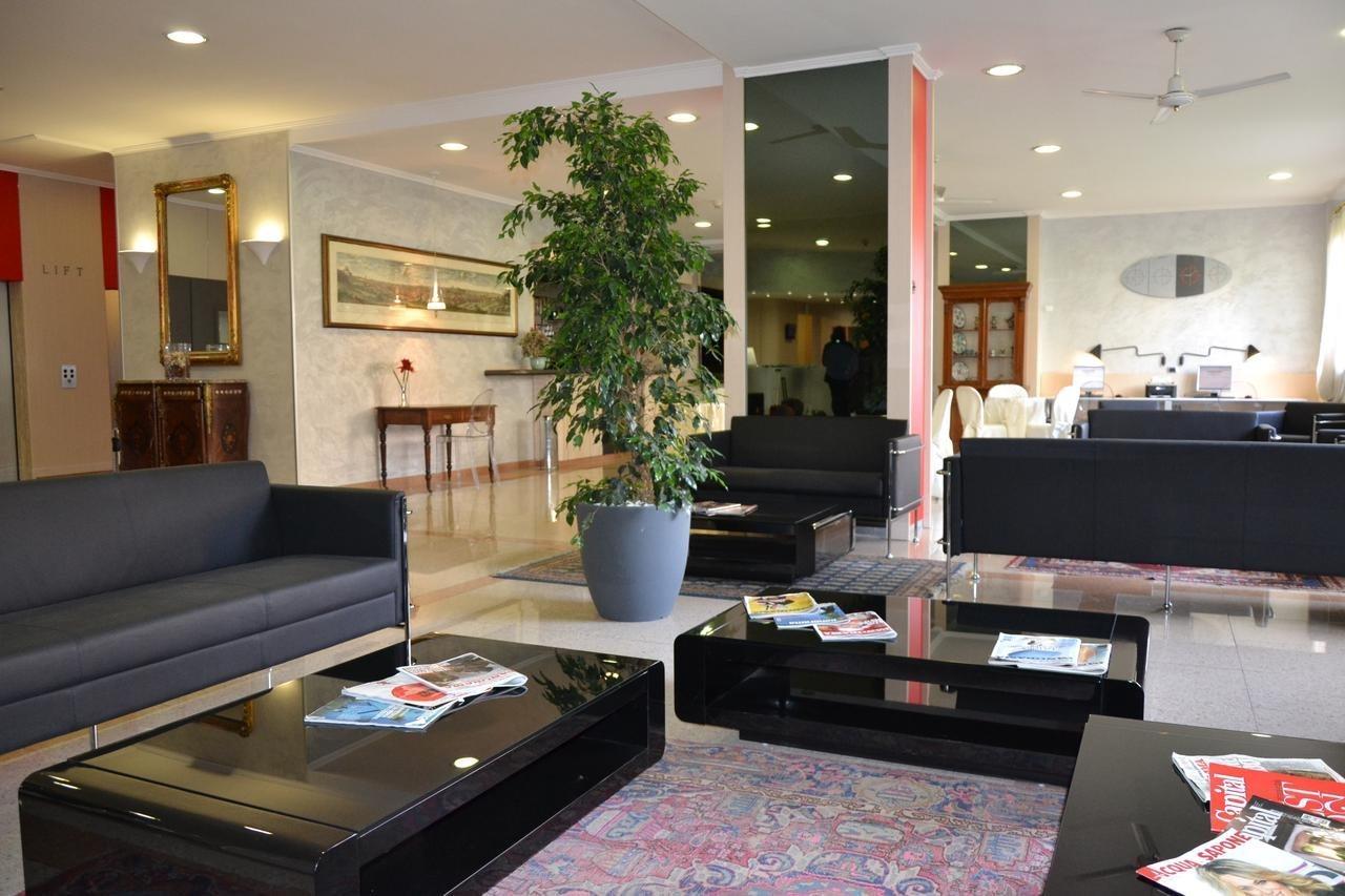 Hotel Marc'Aurelio Roma Esterno foto