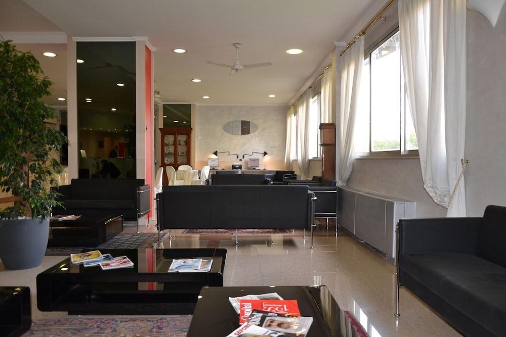 Hotel Marc'Aurelio Roma Esterno foto